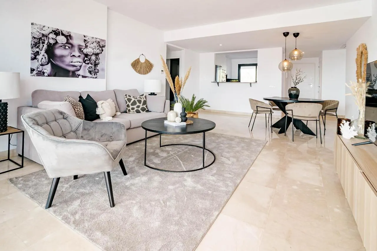 Dja- Modern 2 Bedroom Apartment Close To Beach カサーレス